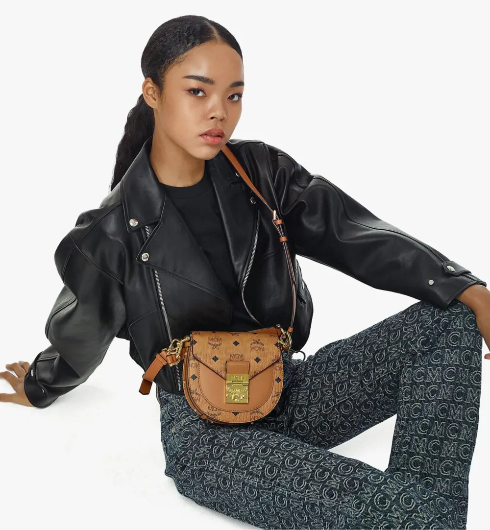 Túi MCM Patricia Shoulder Bag in Visetos MWSAAPA02CO001 - Ảnh 4