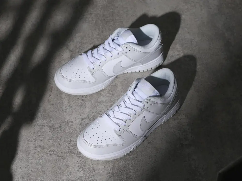 Alternative view of Giày Nike Dunk Low 'Photon Dust' DD1503-103