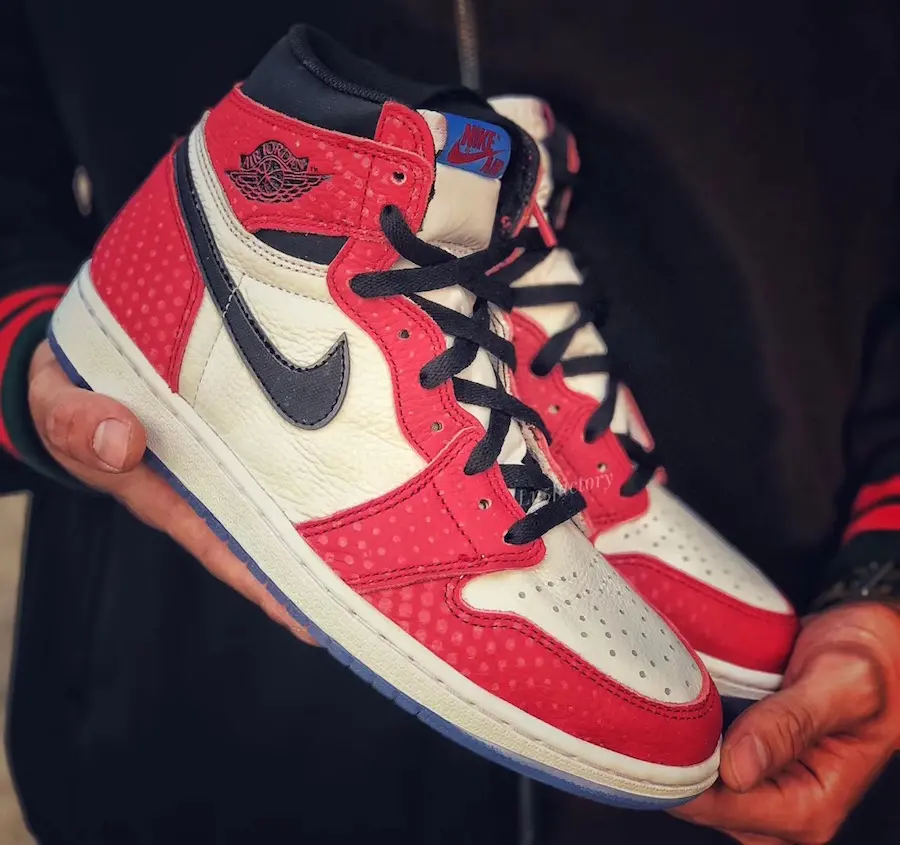 Giày Nike Air Jordan 1 Retro High 'Spider-Man' 555088-602 - Ảnh 7
