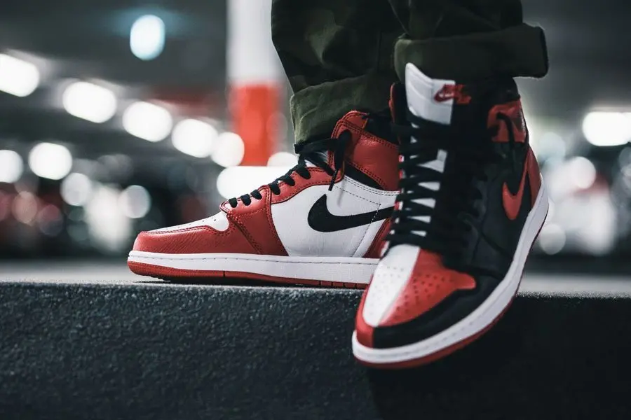 Giày Nike Air Jordan 1 Retro High 'Homage To Home' 861428-061 - Ảnh 4