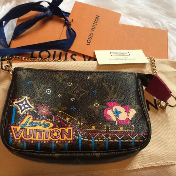 Alternative view of Túi Louis Vuitton Mini Pochette Accessoires Monogram Canvas Wallet M69752