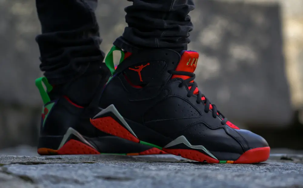 Alternative view of Giày Nike Air Jordan 7 Retro BG 'Marvin the Martian' 304774-029