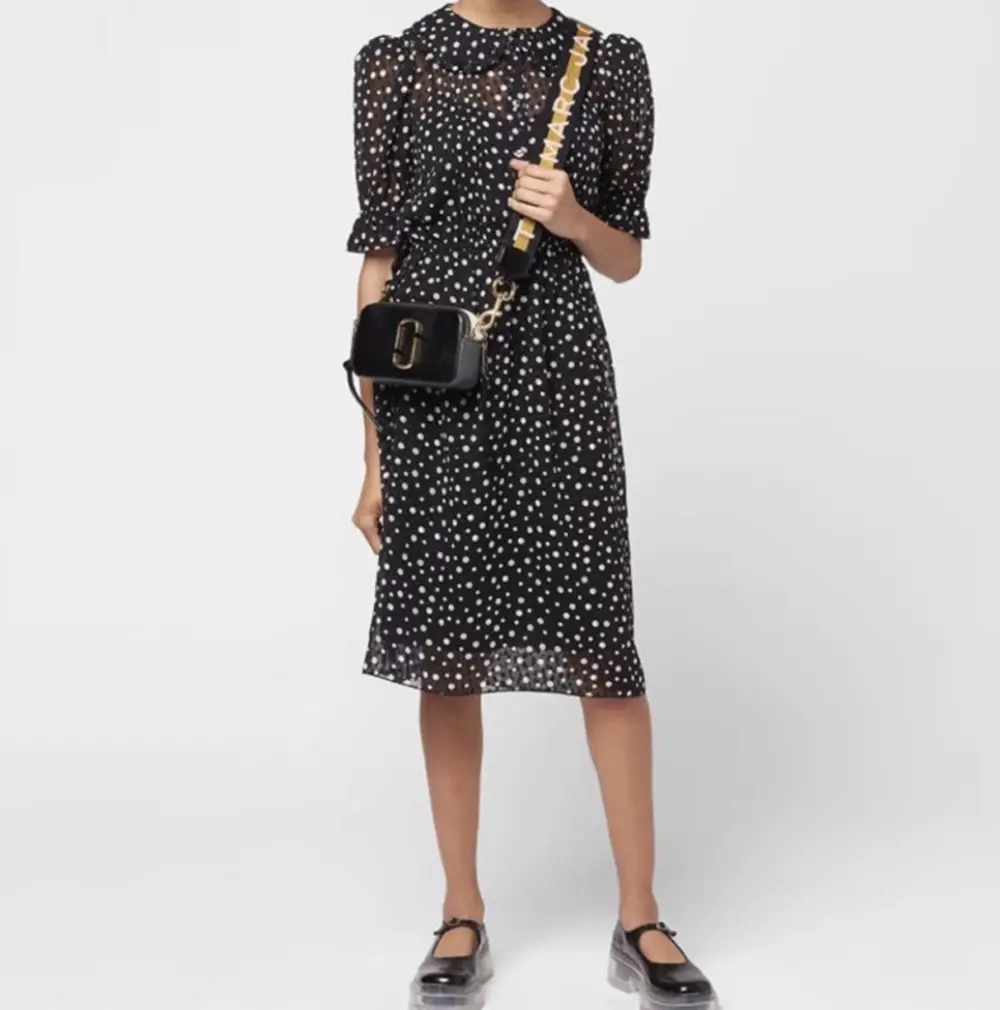 Túi Marc Jacobs The Snapshot New 'Black' M0014146-003 - Ảnh 5