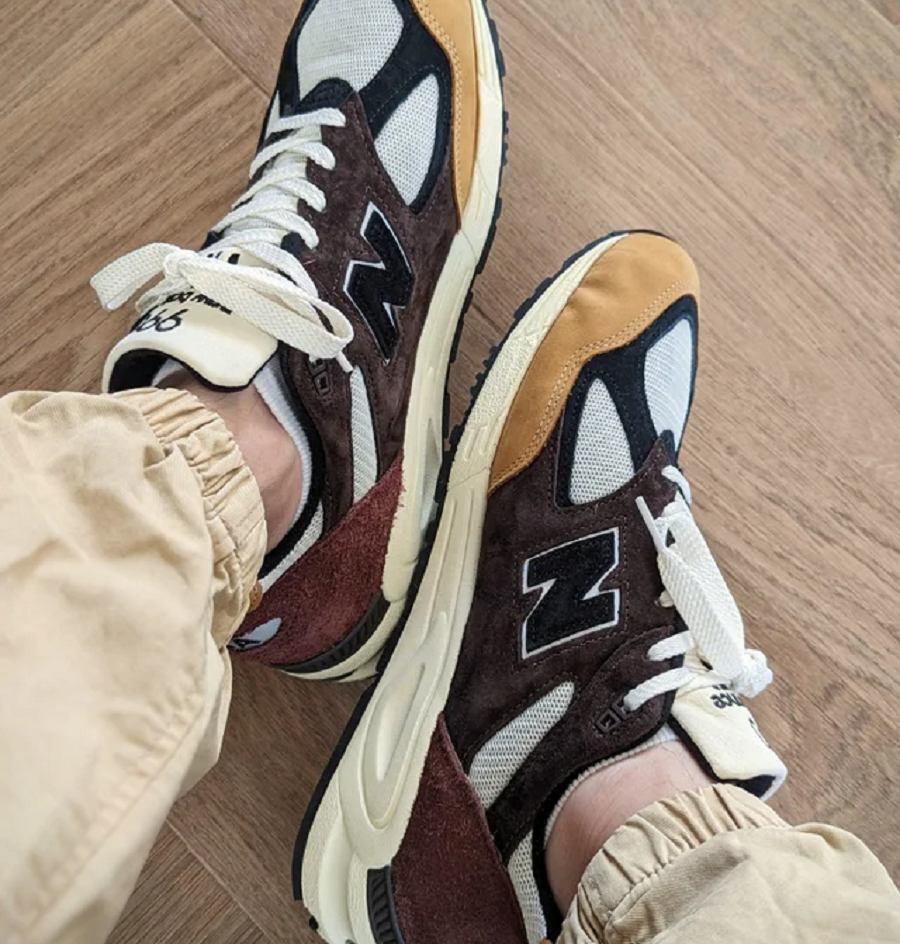 Giày New Balance 990v2 MiUSA Season 2 Brown M990BB2 - Ảnh 4