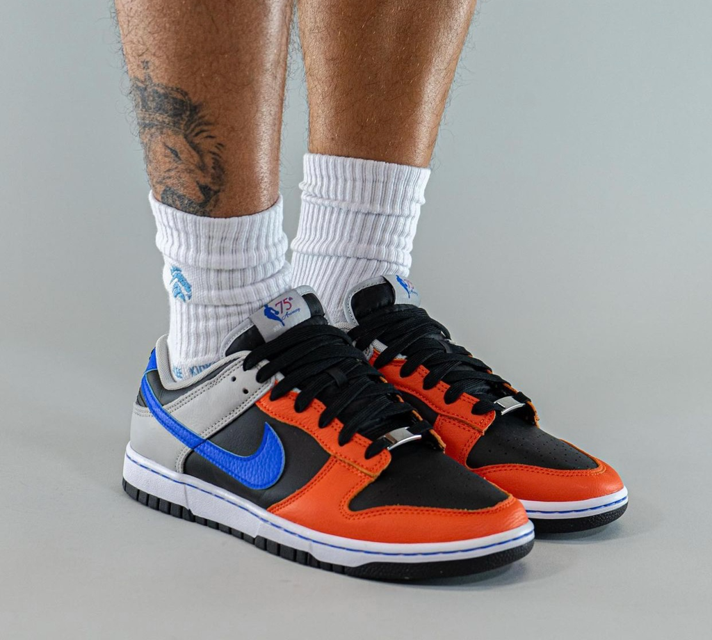 Giày Nike NBA x Dunk Low EMB 75th Anniversary Knicks DD3363-002 - Ảnh 3