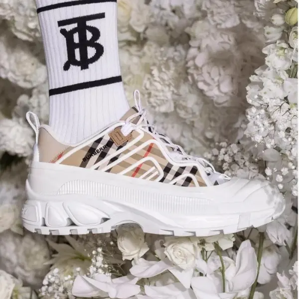 Alternative view of Giày Burberry Vintage Check Cotton Leather Arthur Beige 80372541