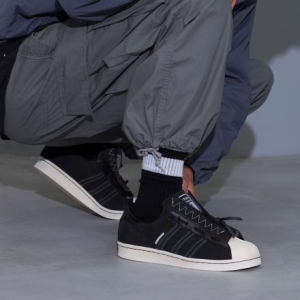 Alternative view of Giày Adidas Superstar 80s Core Black GX1400