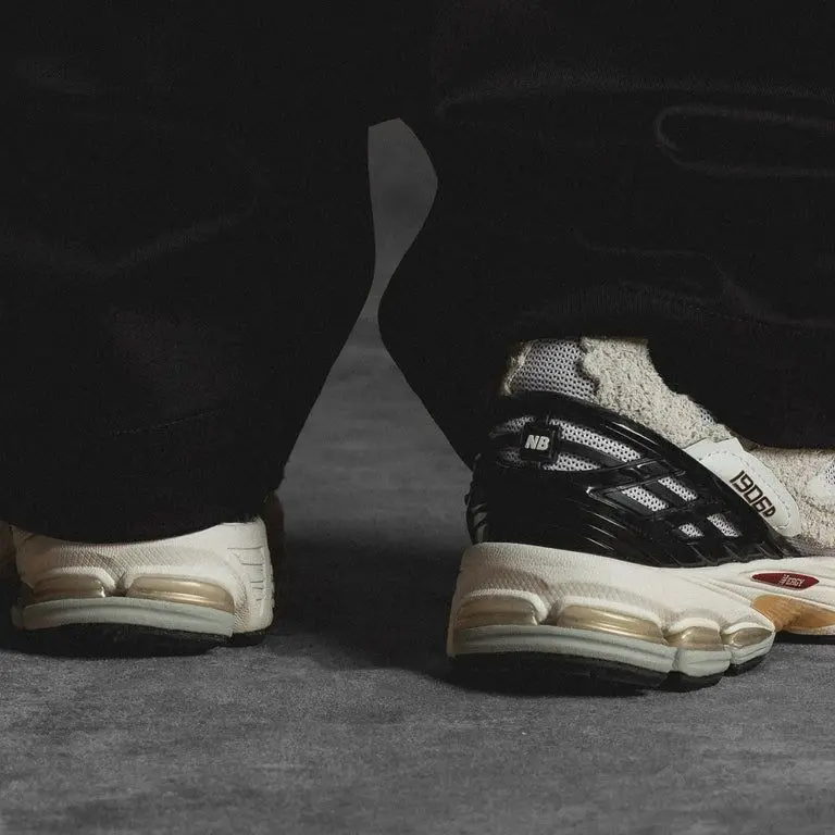 Giày New Balance 1906D 'Protection Pack Reflection' M1906DC - Ảnh 5