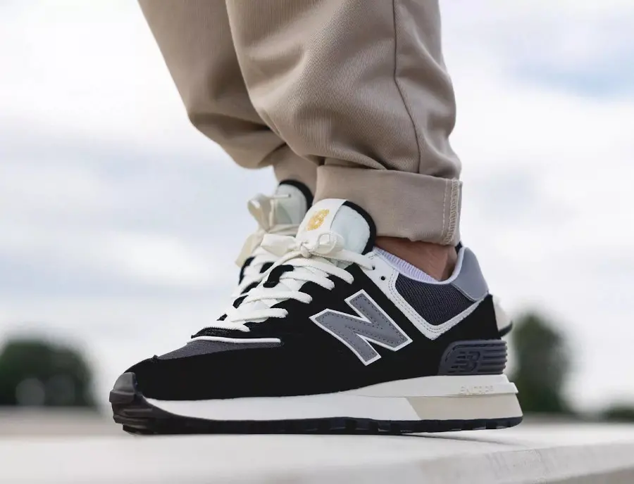 Alternative view of Giày New Balance 574 Legacy 'Black' U574LGG1