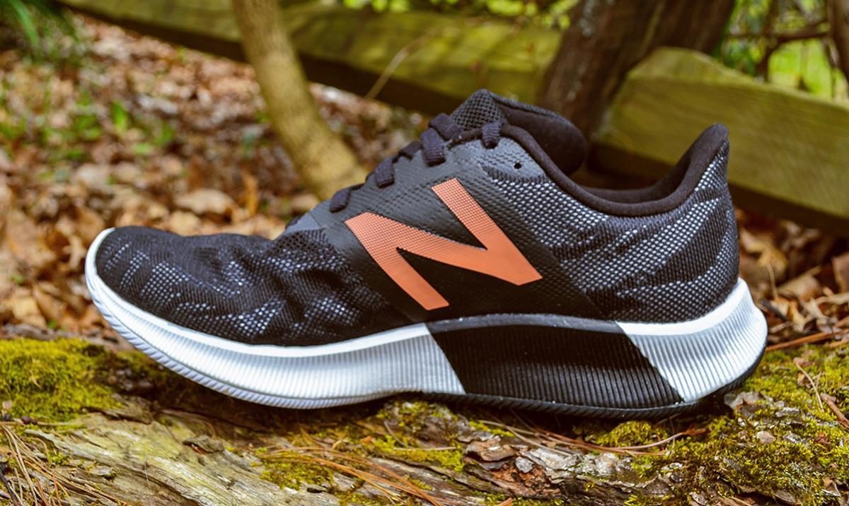 Giày New Balance FuelCell 890v8 Black Ginger Pink W890GM8 - Ảnh 3