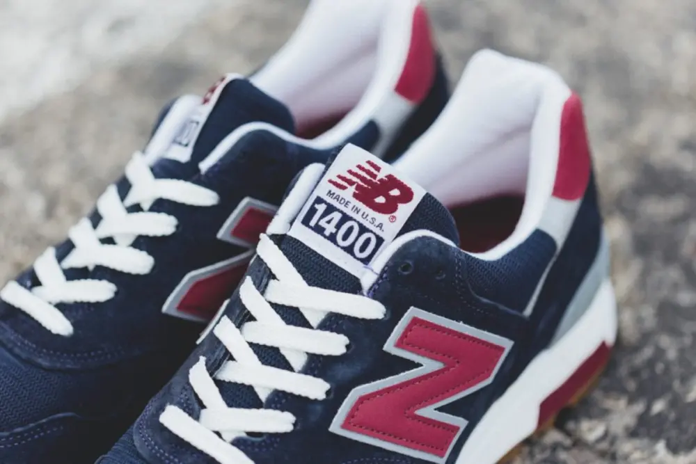 Alternative view of Giày New Balance 1400 'Navy Burgundy' M1400CU