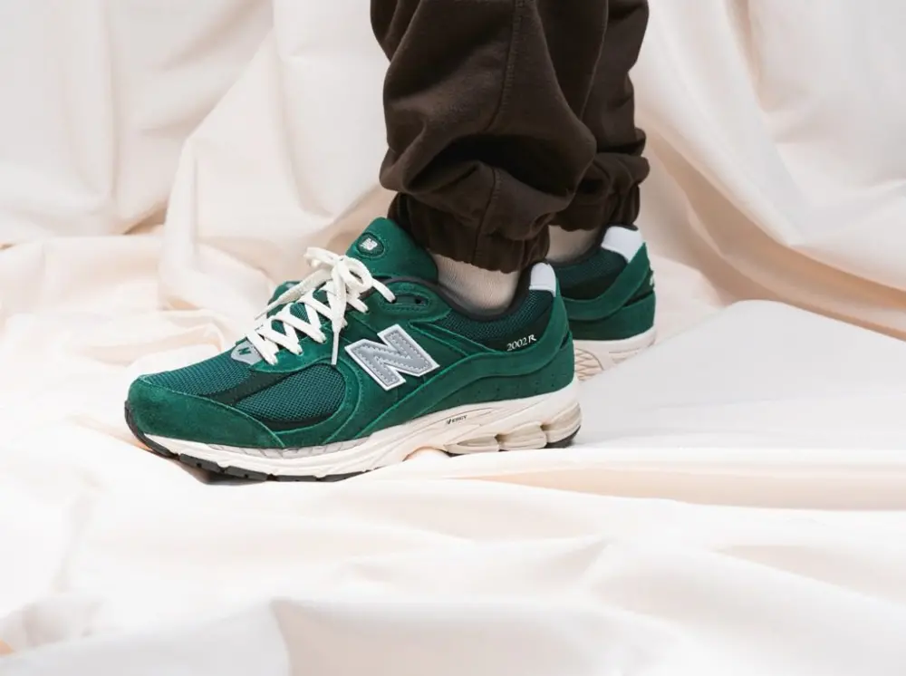 Giày New Balance 2002R 'Nightwatch Green' M2002RHB - Ảnh 4
