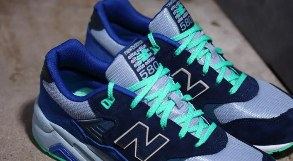 Giày New Balance 580 Urban Exploration MRT580OV - Ảnh 3