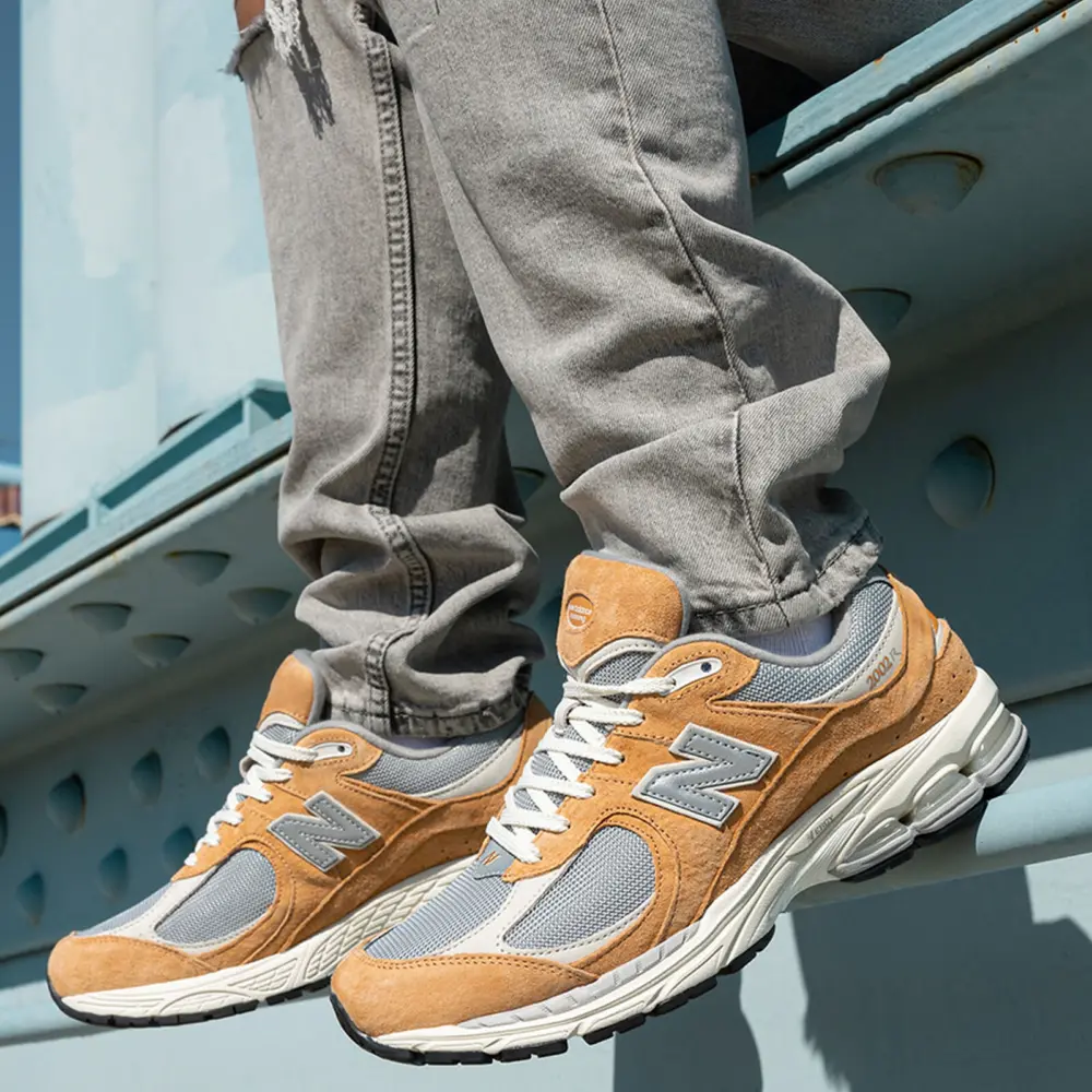 Alternative view of Giày New Balance 2002R 'Sweet Caramel' M2002RHM