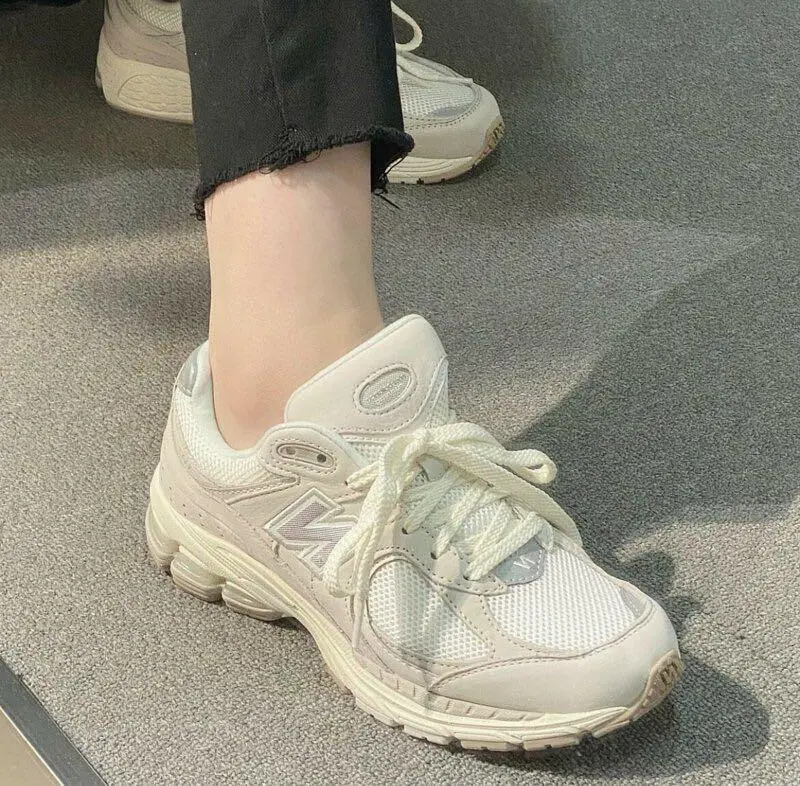 Alternative view of Giày New Balance 2002R 'White Ivory' M2002RAA