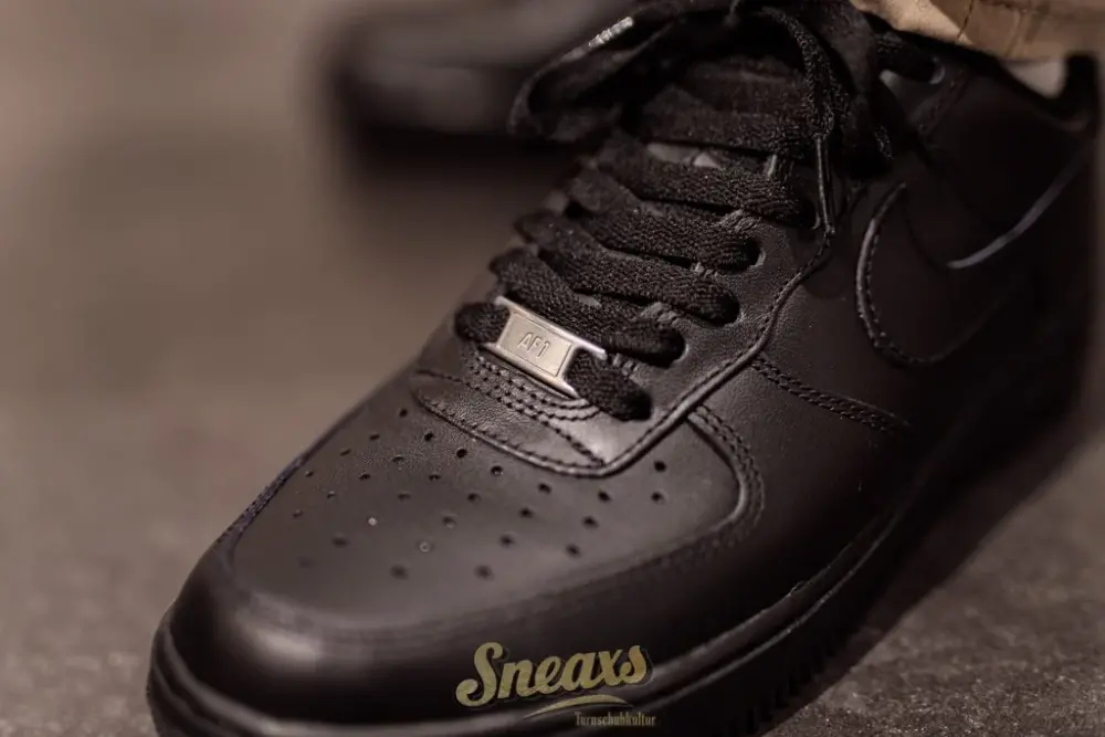Giày Nike Air Force 1 Low 'Triple Black' 315122-001 - Ảnh 4