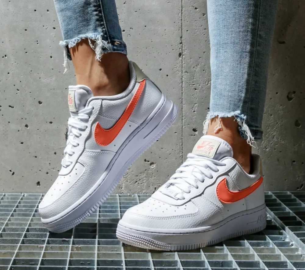 Alternative view of Giày Nike Air Force 1 '07 'Atomic Pink' 315115-157