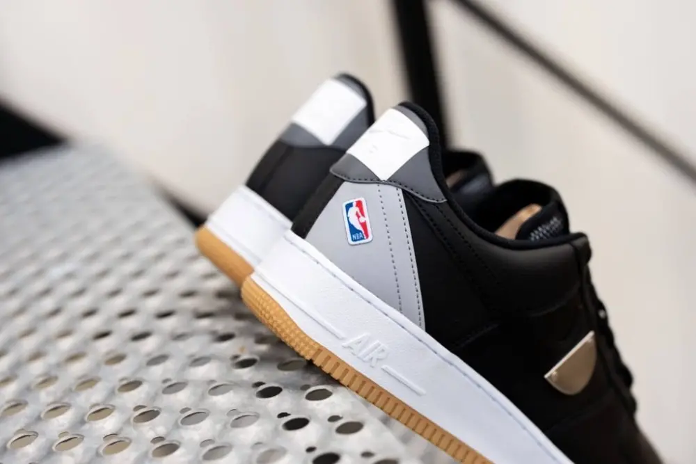 Giày Nike NBA x Air Force 1 07 LV8 'Black Wolf Grey' CT2298-001 - Ảnh 7