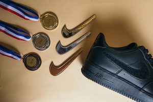 Alternative view of Giày Nike Air Force 1 'Black Metallic Gold Removable' CT2252-001