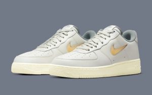 Alternative view of Giày Nike Air Force 1 Low '07 'Coconut Milk' DC8894-001