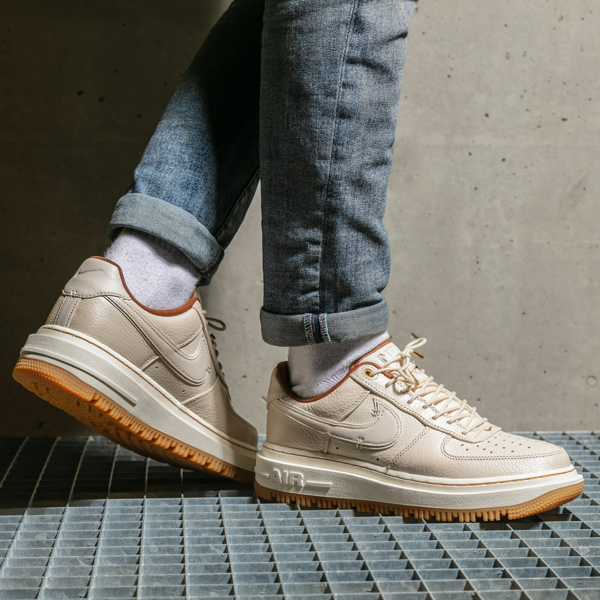 Giày Nike Air Force 1 Luxe 'Pecan' DB4109-200 - Ảnh 2