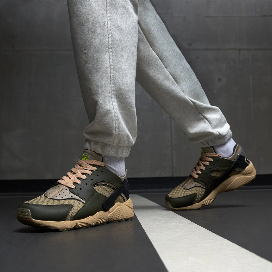 Giày Nike Air Huarache 'Crater Cargo Khaki Limestone' DM0863-300 - Ảnh 3