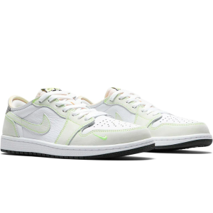 Alternative view of Giày Nike Air Jordan 1 Low OG 'Ghost Green' DM7837-103