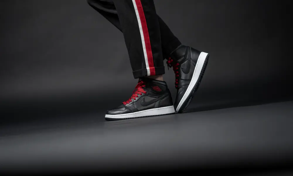Giày Nike Air Jordan 1 Retro High OG BG 'Black Gym Red' 575441-060 - Ảnh 3