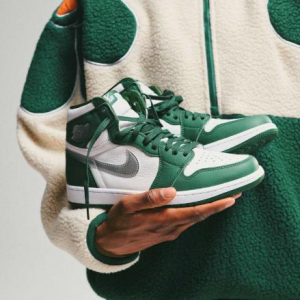 Alternative view of Giày Nike Air Jordan 1 Retro High OG ‘Gorge Green’ DZ5485-303