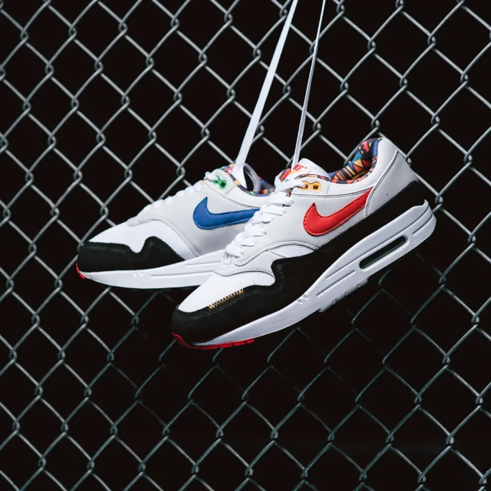 Alternative view of Giày Nike Air Max 1 'Live Together, Play Together' DC1478-100