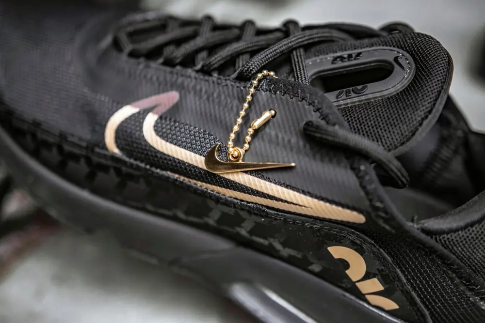 Giày Nike Air Max 2090 'Black Metalic Gold' DC4120-001 - Ảnh 6