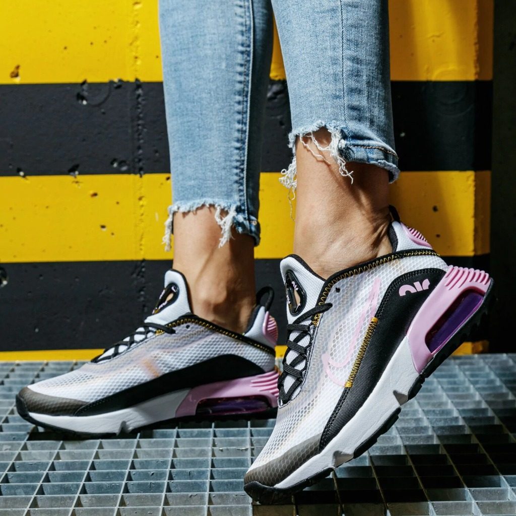 Giày Nike Wmns Air Max 2090 GS 'White Light Arctic Pink' CJ4066-104 - Ảnh 4