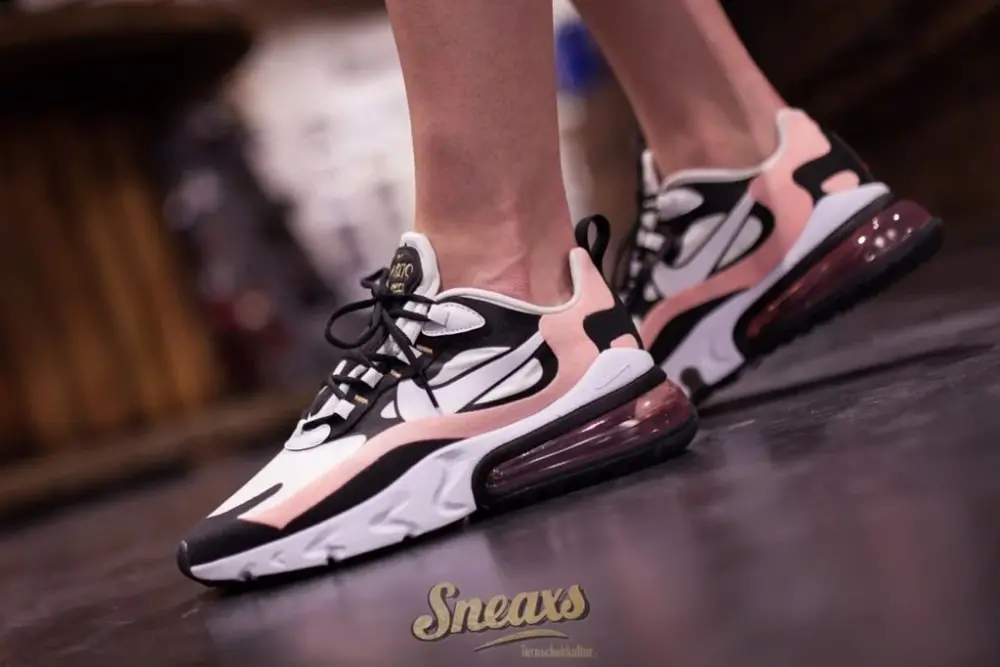 Alternative view of Giày Nike Air Max 270 React Black White Bleached Coral (W) AT6174-005
