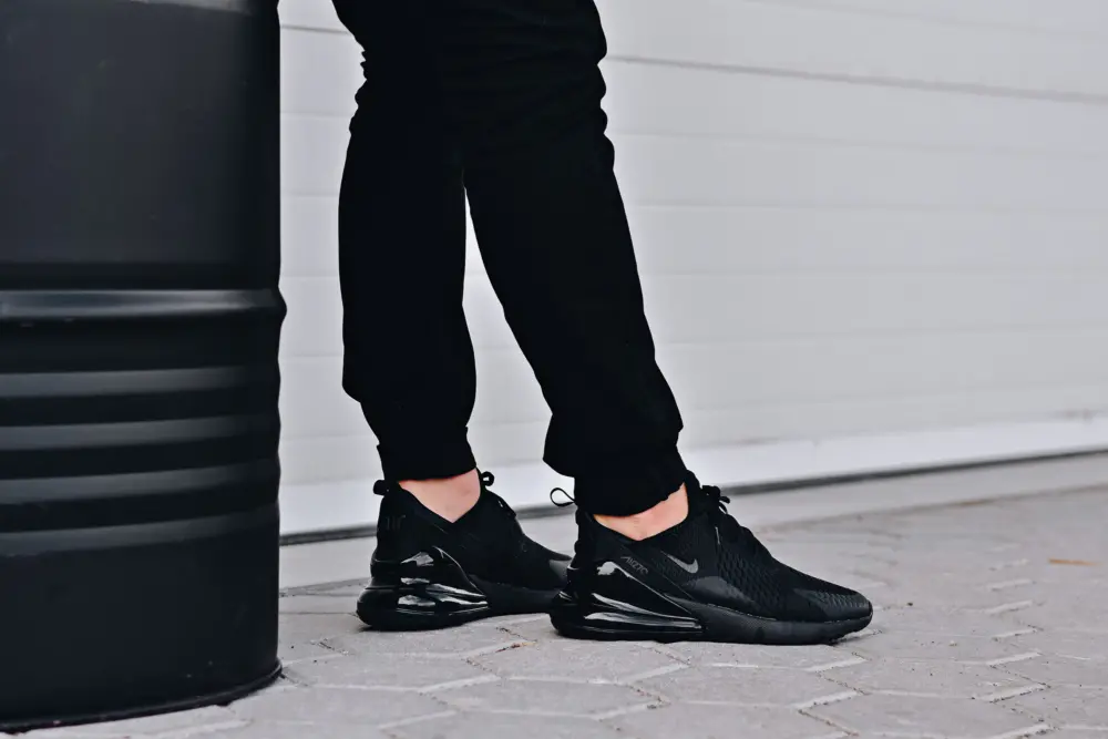 Giày Nike Air Max 270 'Triple Black' AH6789-006 - Ảnh 5