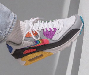 Alternative view of Giày Nike Air Max 90 'Be True' CJ5482-100