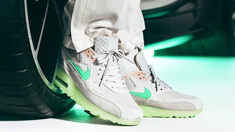 Alternative view of Giày Nike Air Max 90 'New Species' CQ0786-001