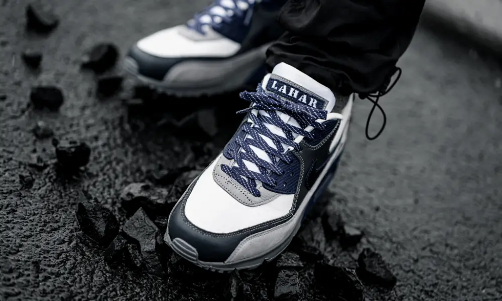 Alternative view of Giày Nike Air Max 90 NRG 'Lahar Escape Indigo' CI5646-100