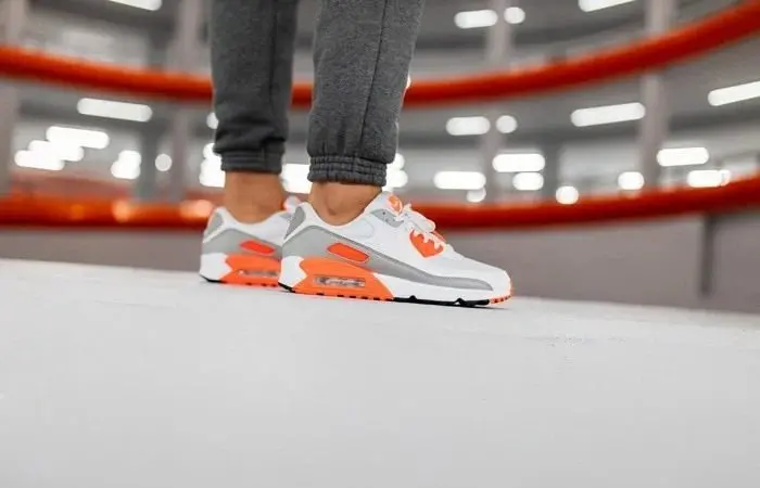 Giày Nike Air Max 90 'Hyper Orange' CT4352-103 - Ảnh 5