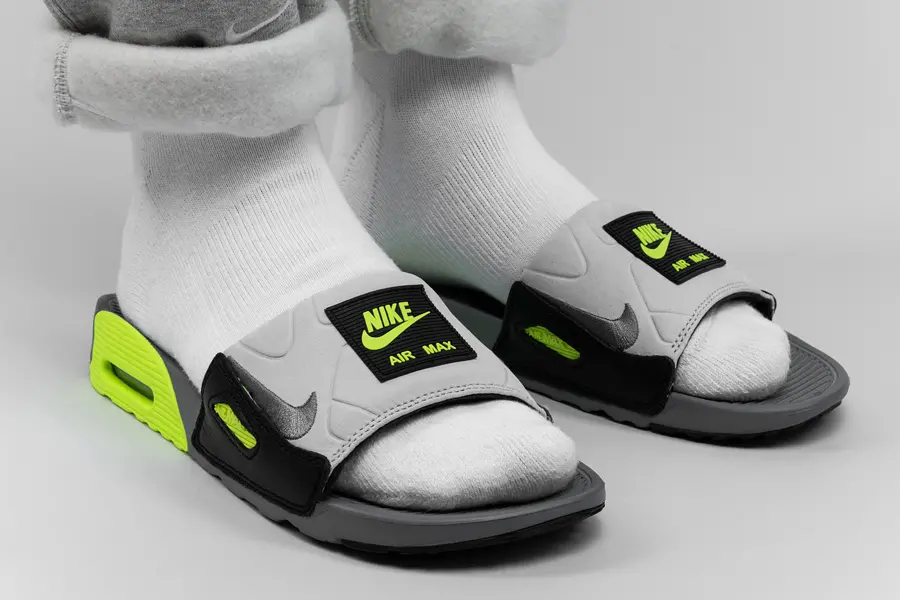 Alternative view of Dép Nike Wmns Air Max 90 Slide 'Volt' CT5241 001