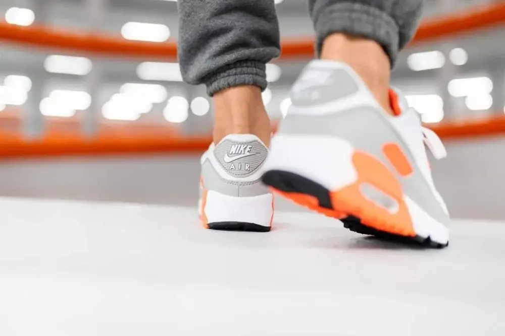 Giày Nike Air Max 90 'Hyper Orange' CT4352-103 - Ảnh 6
