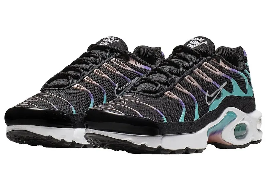 Giày Nike Air Max Plus GS 'Have A Nike Day' BQ7224-001 - Ảnh 3