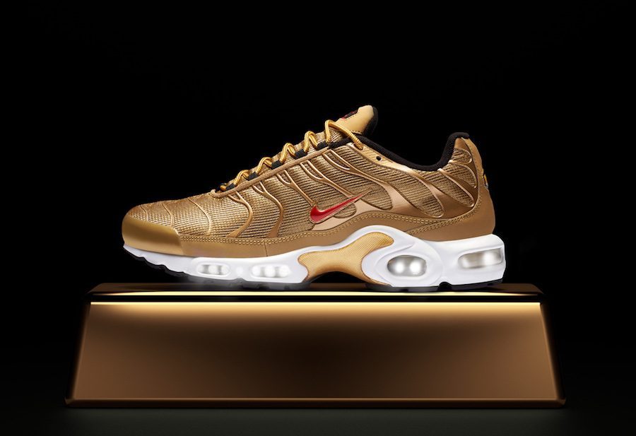 Giày Nike Air Max Plus 'Metallic Gold' AR0259-700 - Ảnh 4