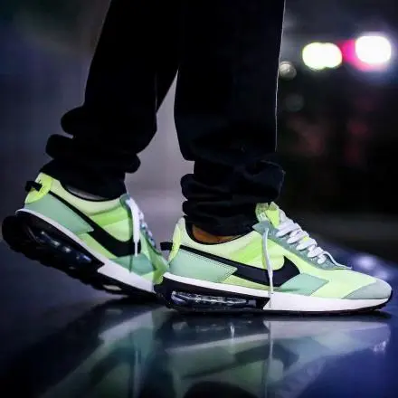 Alternative view of Giày Nike Air Max Pre-Day 'Liquid Lime' DD0338-300