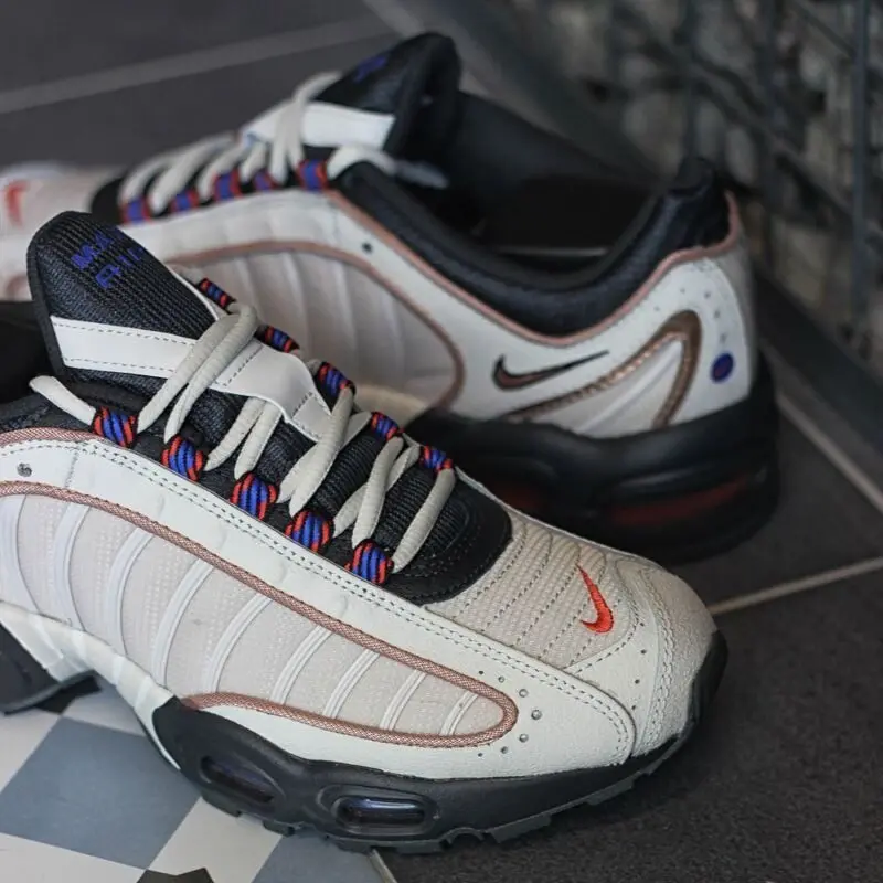 Giày Nike Air Max Tailwind 4 'Roman Numerals' CJ9681-001 - Ảnh 3