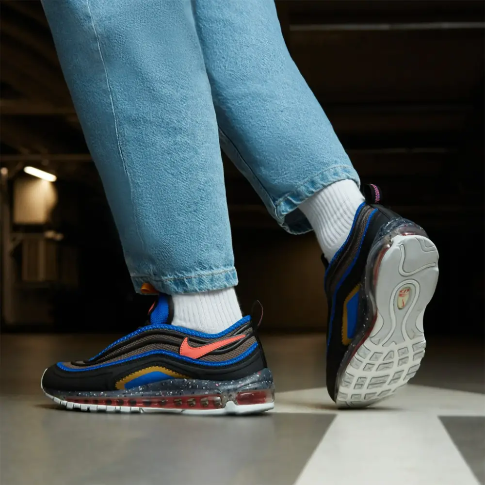 Alternative view of Giày Nike Air Max Terrascape 97 'Magic Ember' DQ3976-002