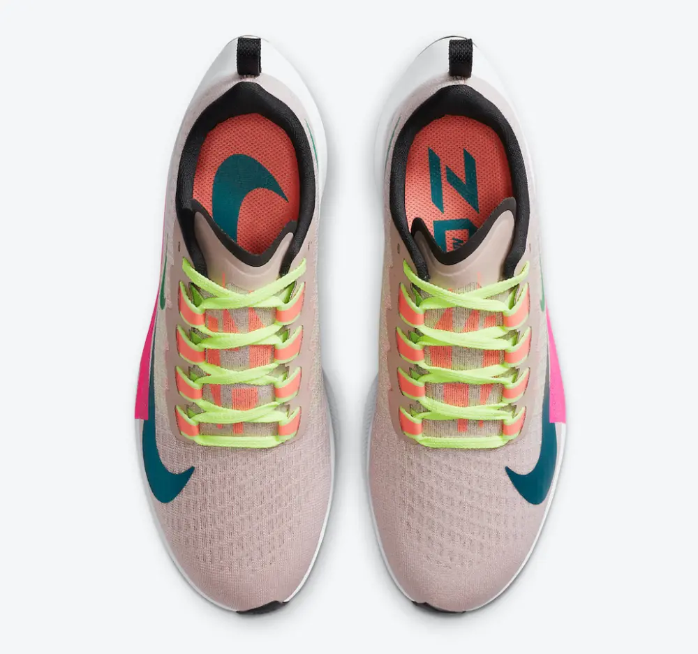 Alternative view of Giày Nike Wmns Air Zoom Pegasus 37 Premium 'Barely Rose Spruce' CQ9977-600