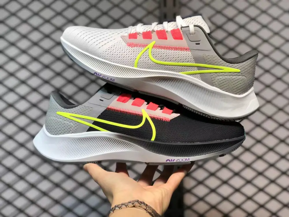 Alternative view of Giày Nike Air Zoom Pegasus 38 Limited Edition DJ3128-001