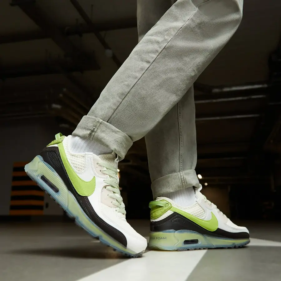 Alternative view of Giày Nike Air Max Terrascape 90 'Phantom Vivid Green' DM0033-001
