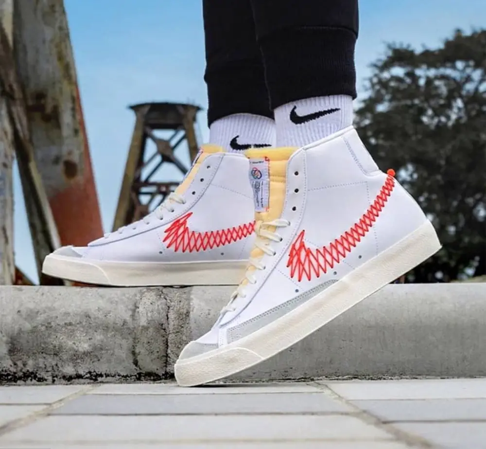 Alternative view of Giày Nike Blazer Mid '77 Vintage 'Double Zig Zag Stitched Swoosh'  DD8489-161