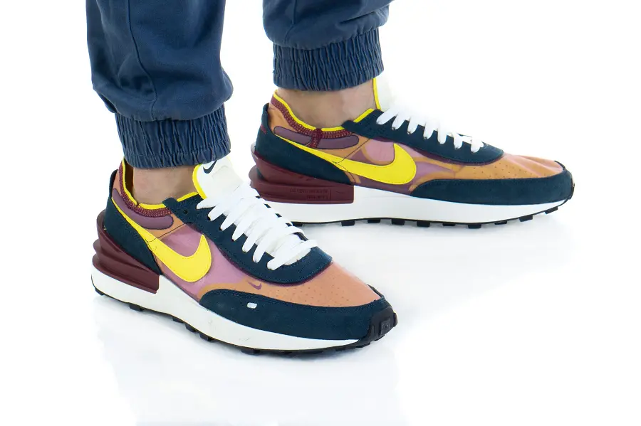 Alternative view of Giày Nike Waffle One 'Dark Beetroot Yellow Strike' DD8014-600